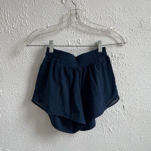 Hotty Hot short 4” inseam